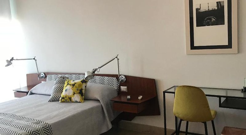 B&B Questa Casa Non E Un Albergo in Palermo, Palermo Wohnbeispiel