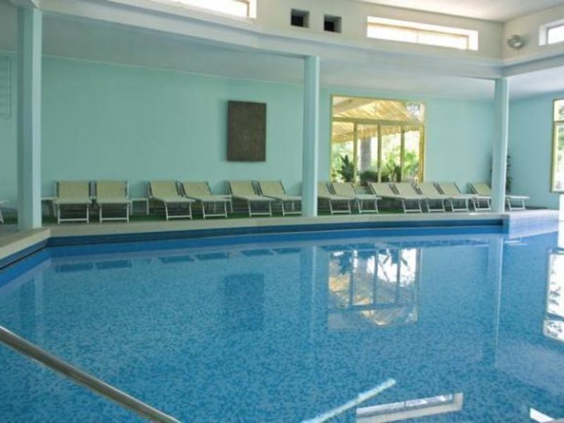 Hallenbad
