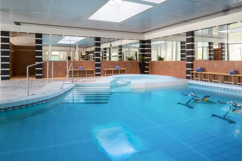Hallenbad
