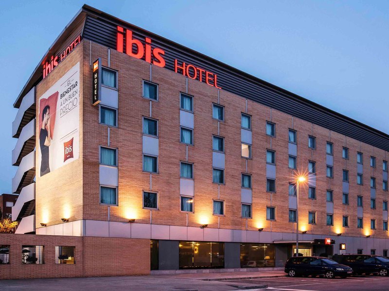 ibis Barcelona Molins de Rei in Molins de Rei, Barcelona Außenaufnahme