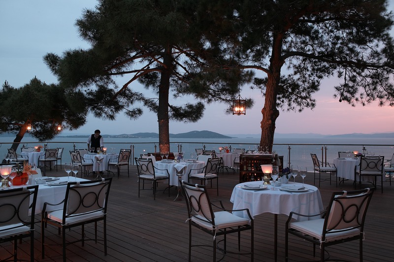 Eagles Palace in Ouranoupolis, Thessaloniki (Chalkidiki) Adventure