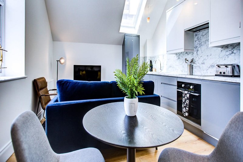 Hybrid Resi New Malden in London, London-Heathrow Lounge/Empfang