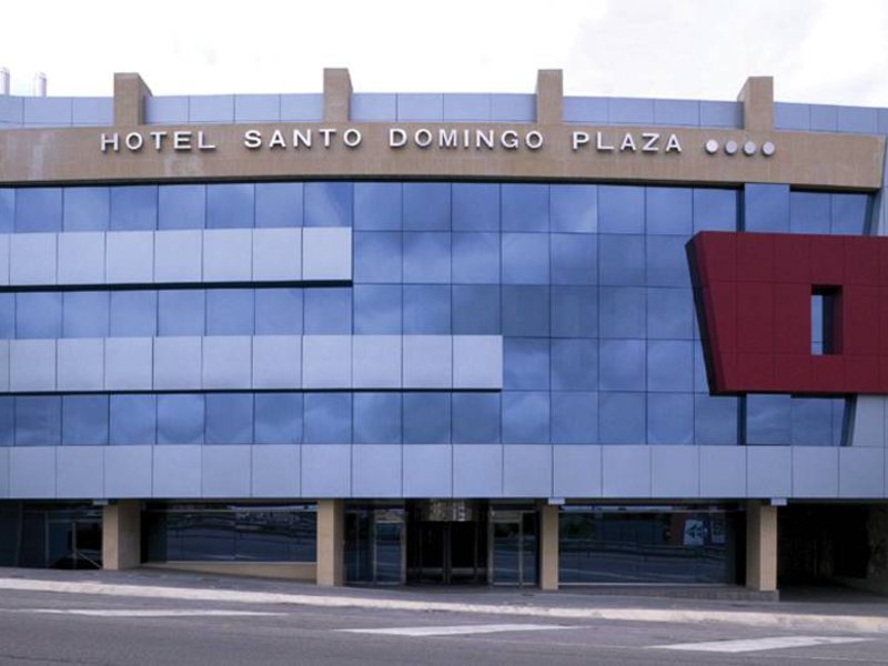 Oca Santo Domingo Plaza Hotel in Oviedo, Asturias Außenaufnahme