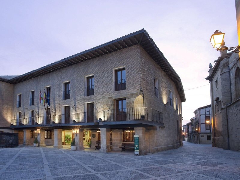Parador de Santo Domingo de la Calzada in Santo Domingo de la Calzada, Bilbao Außenaufnahme
