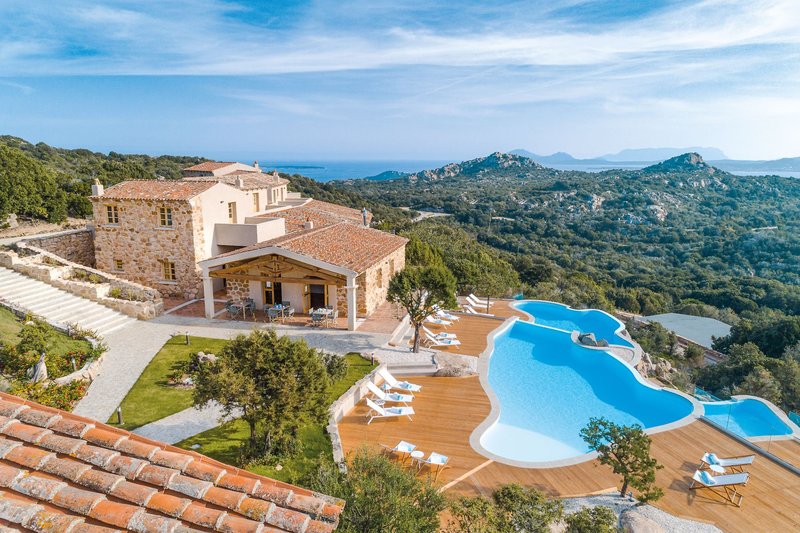 Borgo Smeraldo Hotel & SPA in Monticanaglia, Olbia,Sardinien Außenaufnahme