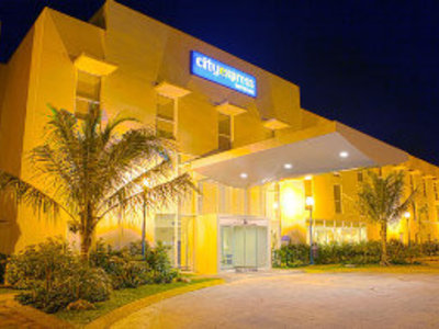 City Express Playa Del Carmen in Solidaridad, Cancun Außenaufnahme