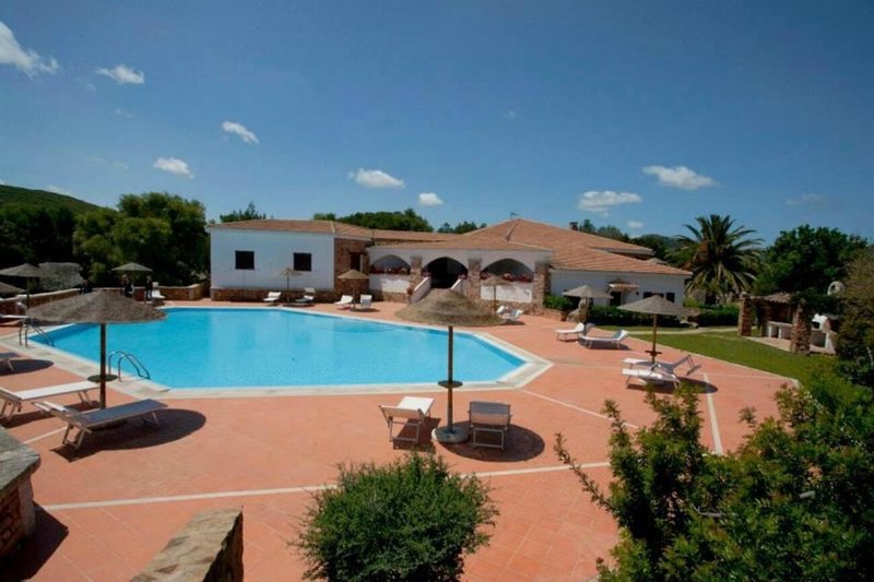 Villa Antonina in Golfo Aranci, Olbia,Sardinien Pool