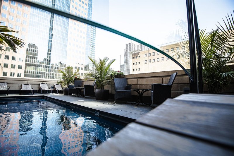 Le St-Martin Hôtel Particulier in Montreal, Montreal (Trudeau) Pool