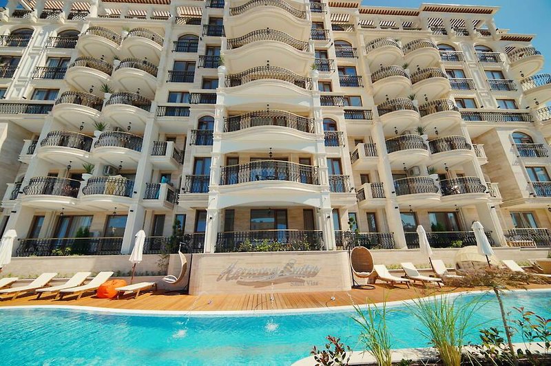 Harmony Suites 10 in Sweti Wlas, Burgas Pool