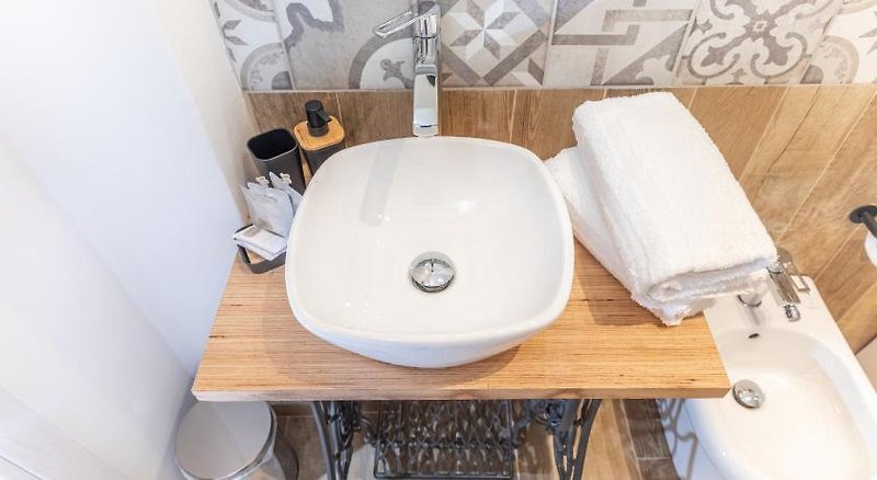 Leone Suite B&B in Palermo, Palermo Badezimmer