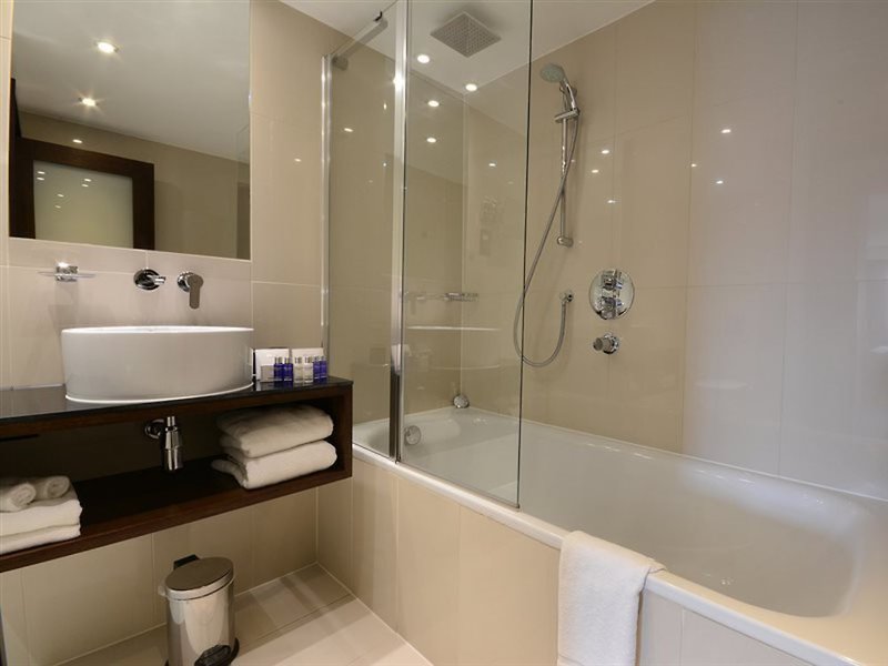 Park Grand London Kensington in London, London-Gatwick Badezimmer