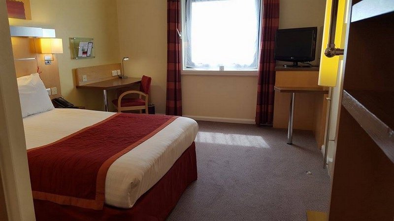 Holiday Inn Express London - Park Royal in London, London-Stansted Wohnbeispiel