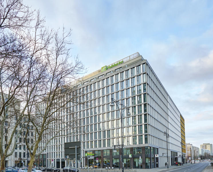 Holiday Inn Berlin - Centre Alexanderplatz in Berlin, Berlin-Sch�nefeld (DE) Außenaufnahme
