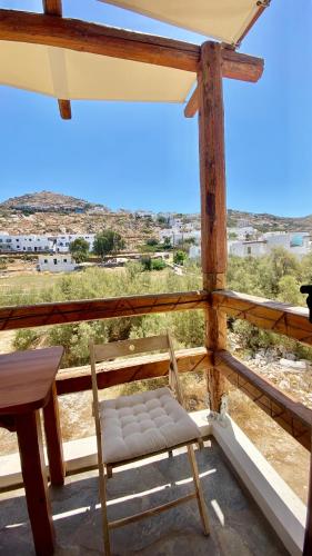 Villa Mata in Ios-Stadt, Santorini Terasse