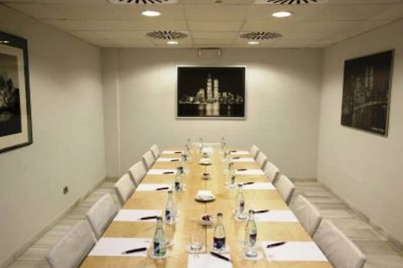 Hotel Madanis in L'Hospitalet de Llobregat, Barcelona Konferenzraum