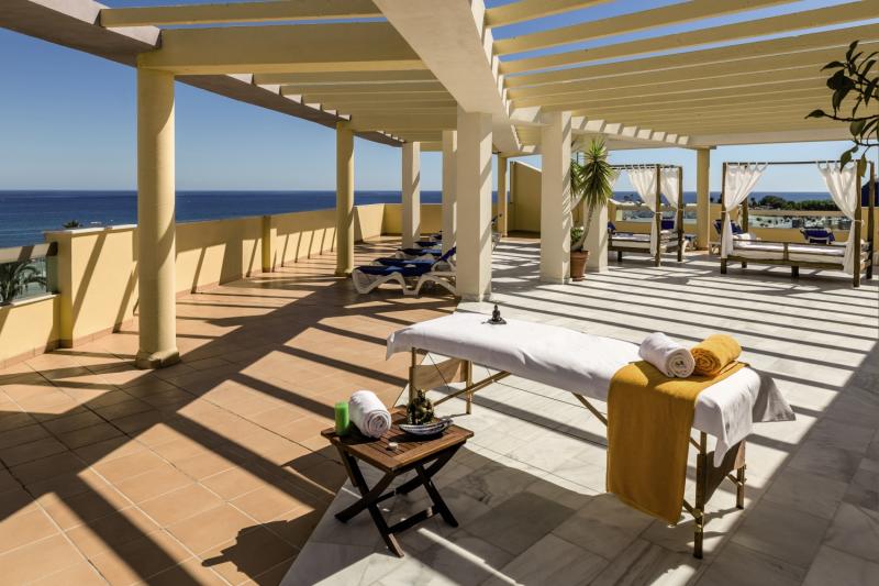 BQ Andalucía Beach Hotel in Torre del Mar, Malaga Terasse