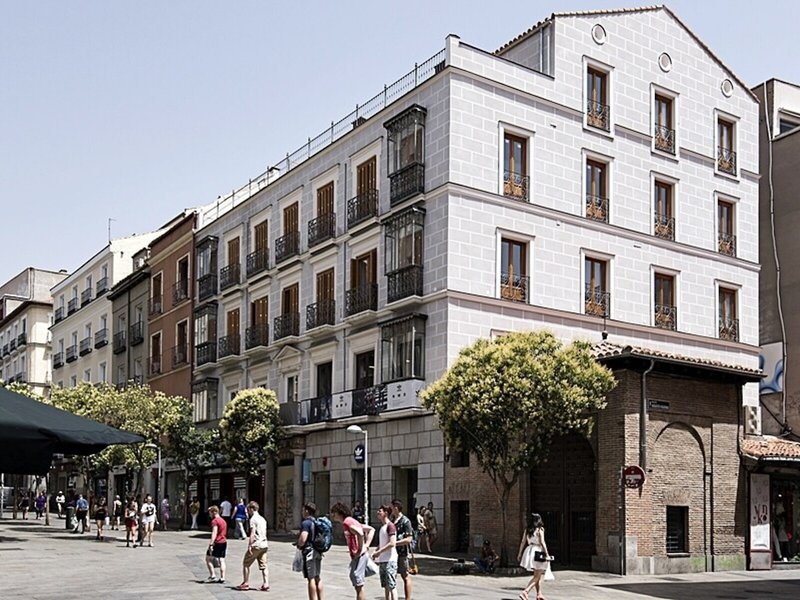 B&B Apartamentos Madrid Centro Fuencarral 46 in Madrid, Madrid Außenaufnahme