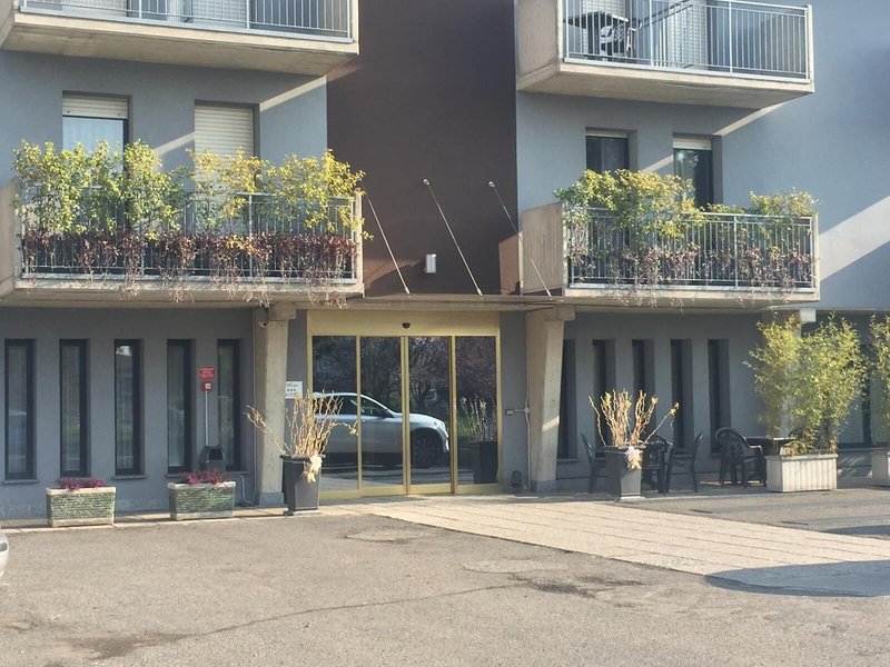 Parigi 2 in Dalmine, Mailand (Bergamo) Außenaufnahme