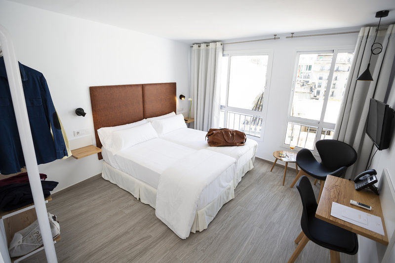Basic Hotel Sevilla Catedral in Sevilla, Malaga Wohnbeispiel