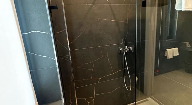 Fontanella in Riva del Garda, Badezimmer
