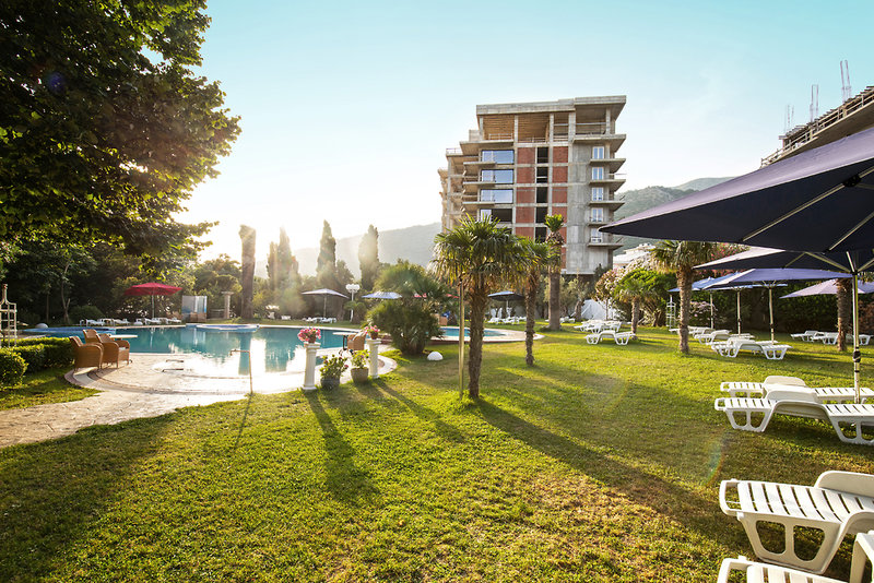 Hotel Rivijera in Petrovac, Dubrovnik (Kroatien) Garten