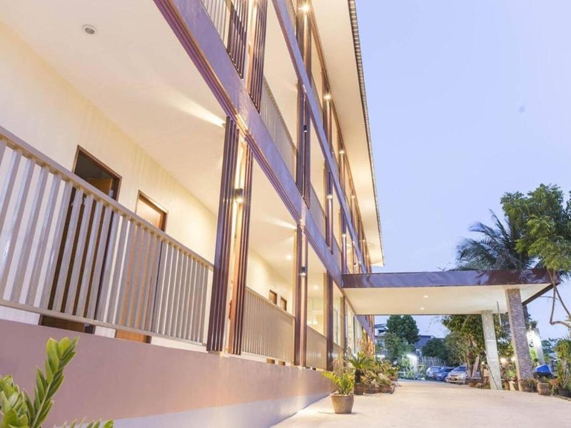 Yaibua Hotel in Tha Chang, Bangkok Außenaufnahme