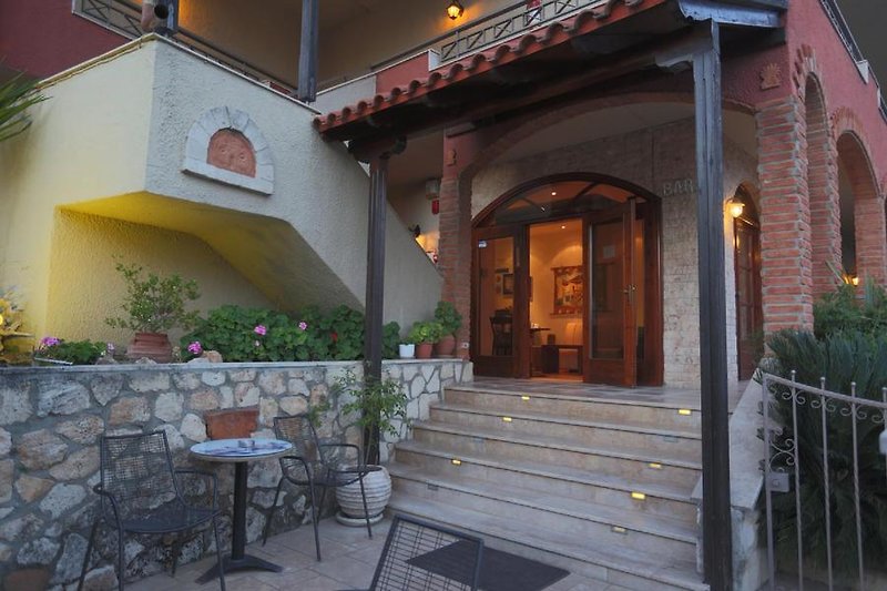Hotel Zeus in Afitos, Thessaloniki (Chalkidiki) Terasse