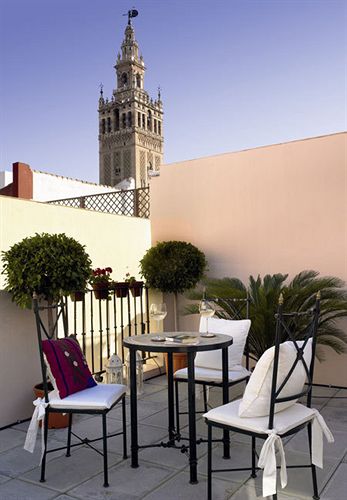 Life Apartments Giralda Suites in Sevilla, Malaga Terasse