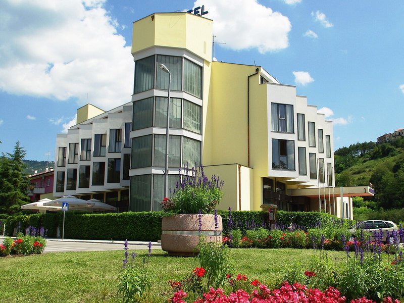 Hotel Fontana in Buzet, Pula (Kroatien) Außenaufnahme