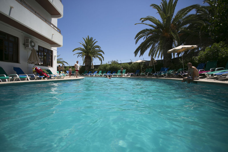 Mirachoro Praia da Rocha in Portimão, Faro Pool
