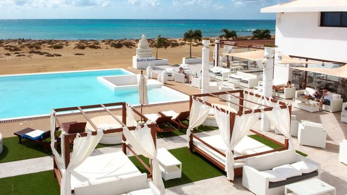 Hotel Budha Beach THe Senses Collection in Santa Maria, Kapverden - weitere Angebote Terasse Hotel Budha Beach THe Senses Collection in Santa Maria, Kapverden - weitere Angebote Terasse