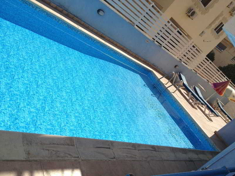St. Mamas Hotel Apartments in Larnaka, Larnaca (S�den) Pool