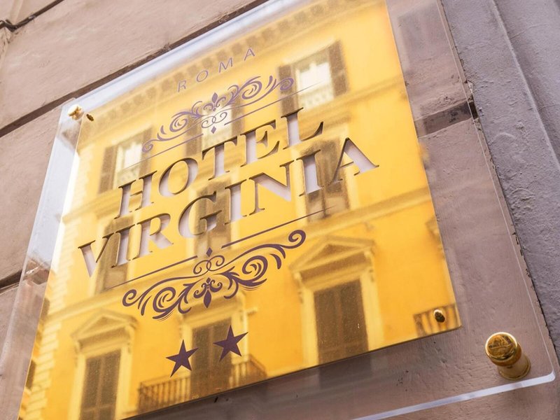 Virginia in Rom, Rom-Fiumicino Außenaufnahme