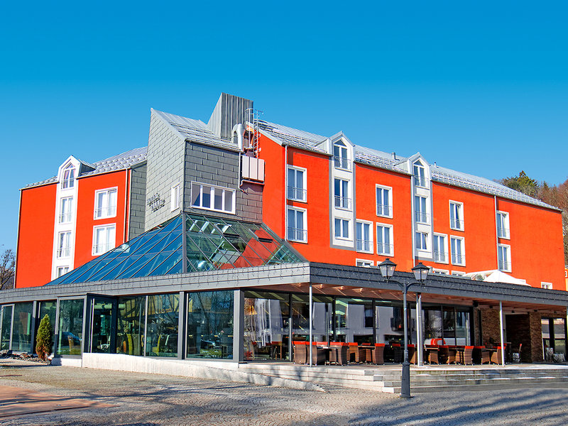 Tanne in Ilmenau, Außenaufnahme