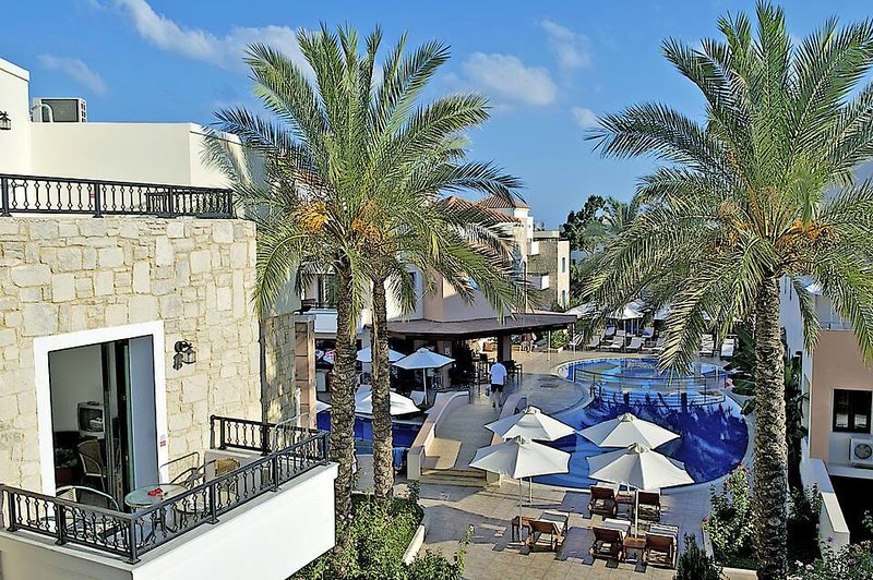 Caldera Bay in Platanias (Chania), Chania (Kreta) Terasse
