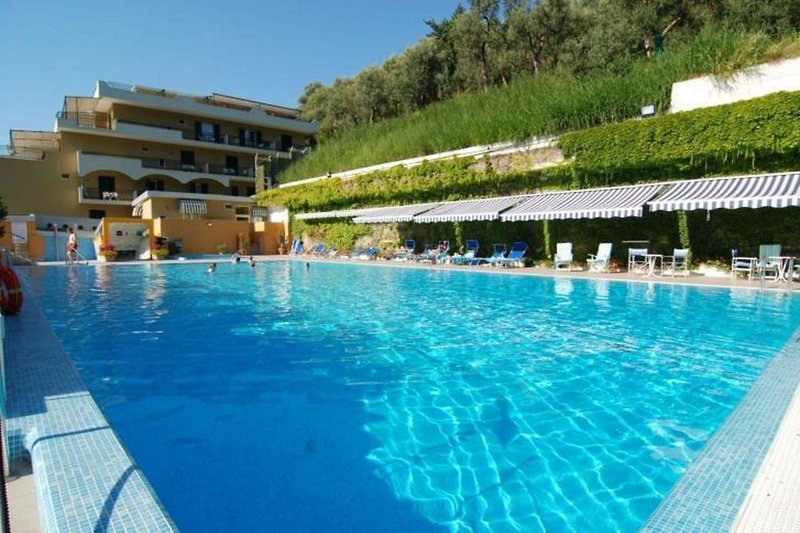 Best Western Hotel La Solara in Sorrento, Neapel Pool
