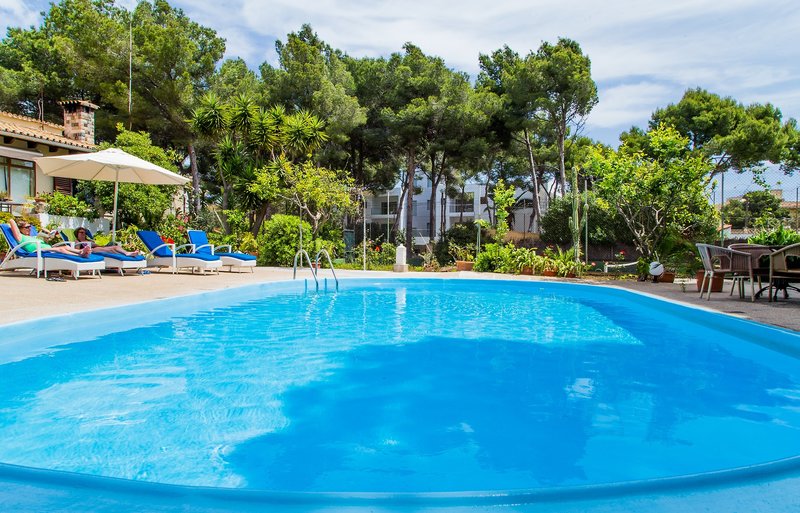 Aparthotel Flacalco Suites inklusive Mietwagen in Cala Ratjada, Mallorca Pool