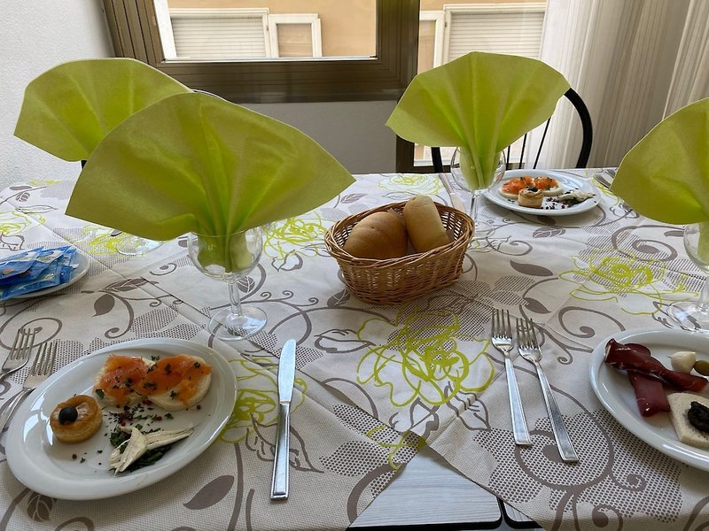 Hotel Holiday in Cattolica, Bologna Wohnbeispiel