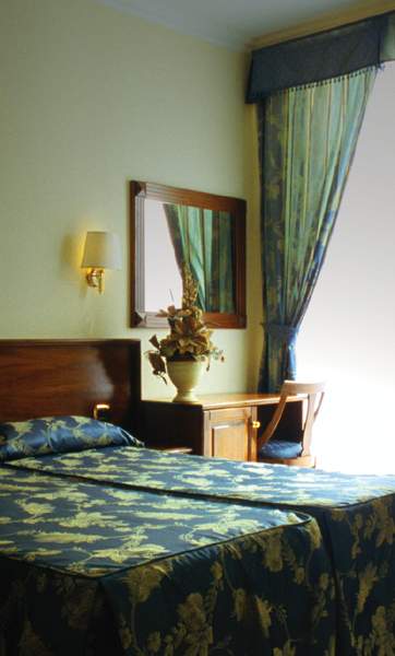 Hotel Taormina in Rom, Rom-Fiumicino Wohnbeispiel