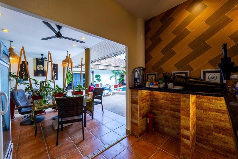 Siam Court Resort in Sattahip, Bangkok Terrasse