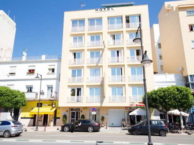 Mediterraneo in Estepona, Malaga Außenaufnahme
