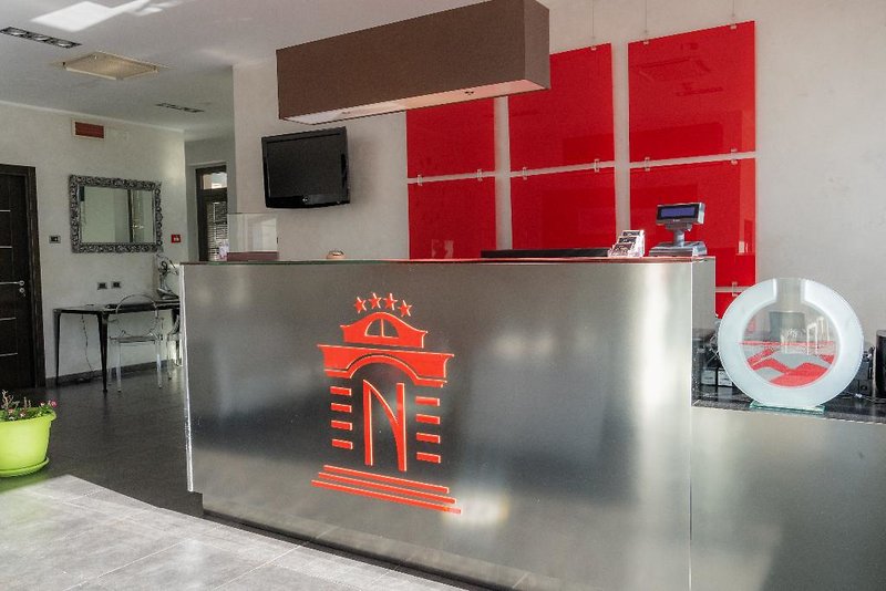 Hotel Napoleon in Torre Melissa, Lamezia Terme Lounge/Empfang