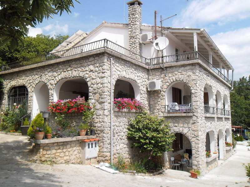 Apartments Kestenovi Dvori in Opric, Rijeka (Kroatien) Außenaufnahme