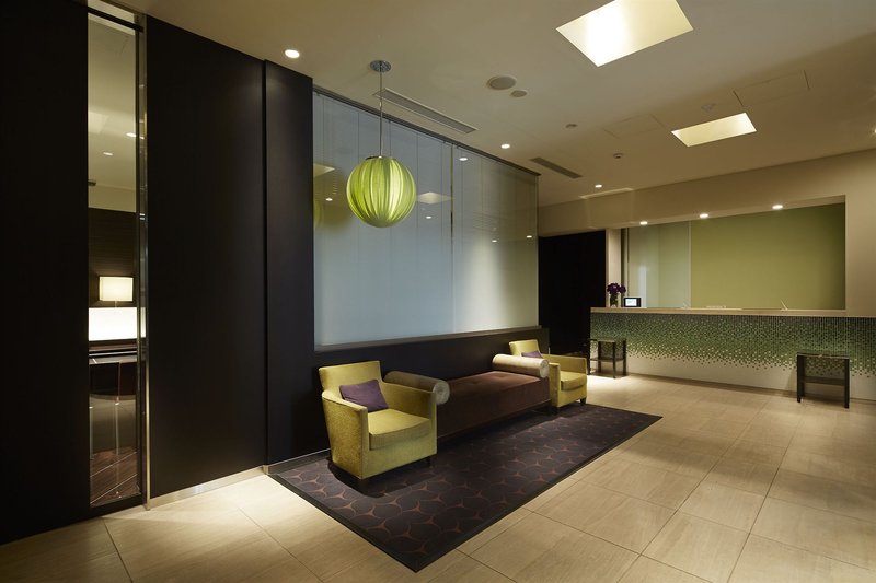 The B Akasaka-Mitsuke in Tokio, Tokyo (New Int.,Japan) Lounge/Empfang