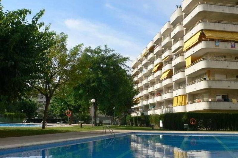 Cordoba Sevilla Jerez Apartments in Salou, Barcelona Pool