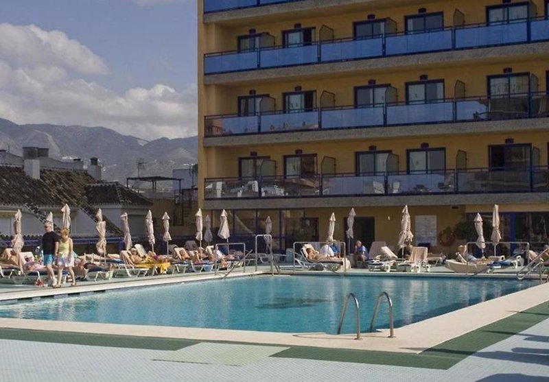 Yaramar in Fuengirola, Malaga Pool