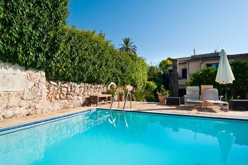 Leon de Sineu in Sineu, Mallorca Pool