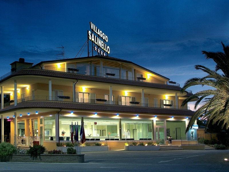 Camping Salinello in Tortoreto Lido, Rimini Außenaufnahme
