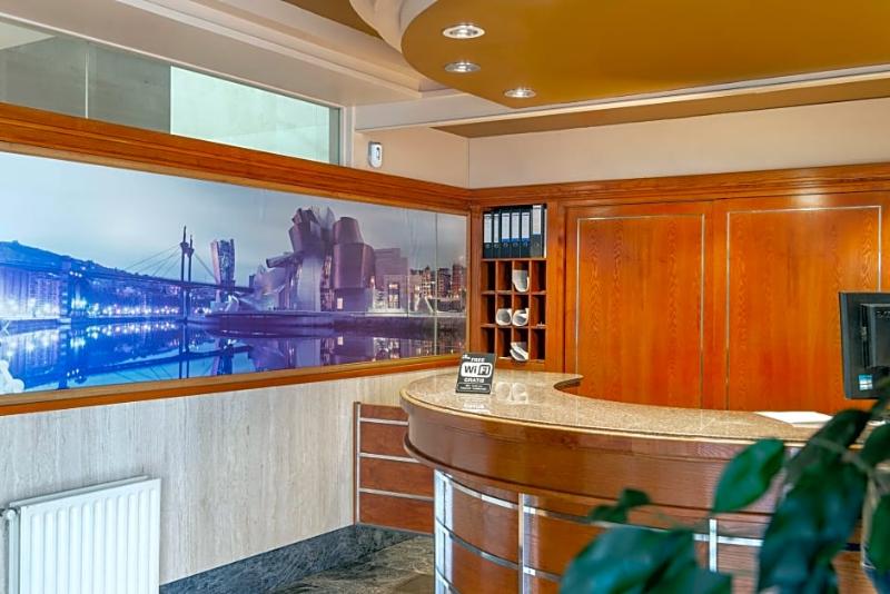 Urban Loiu Hotel By Eurotels in Loiu, Bilbao Bar