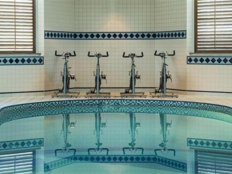 Hallenbad